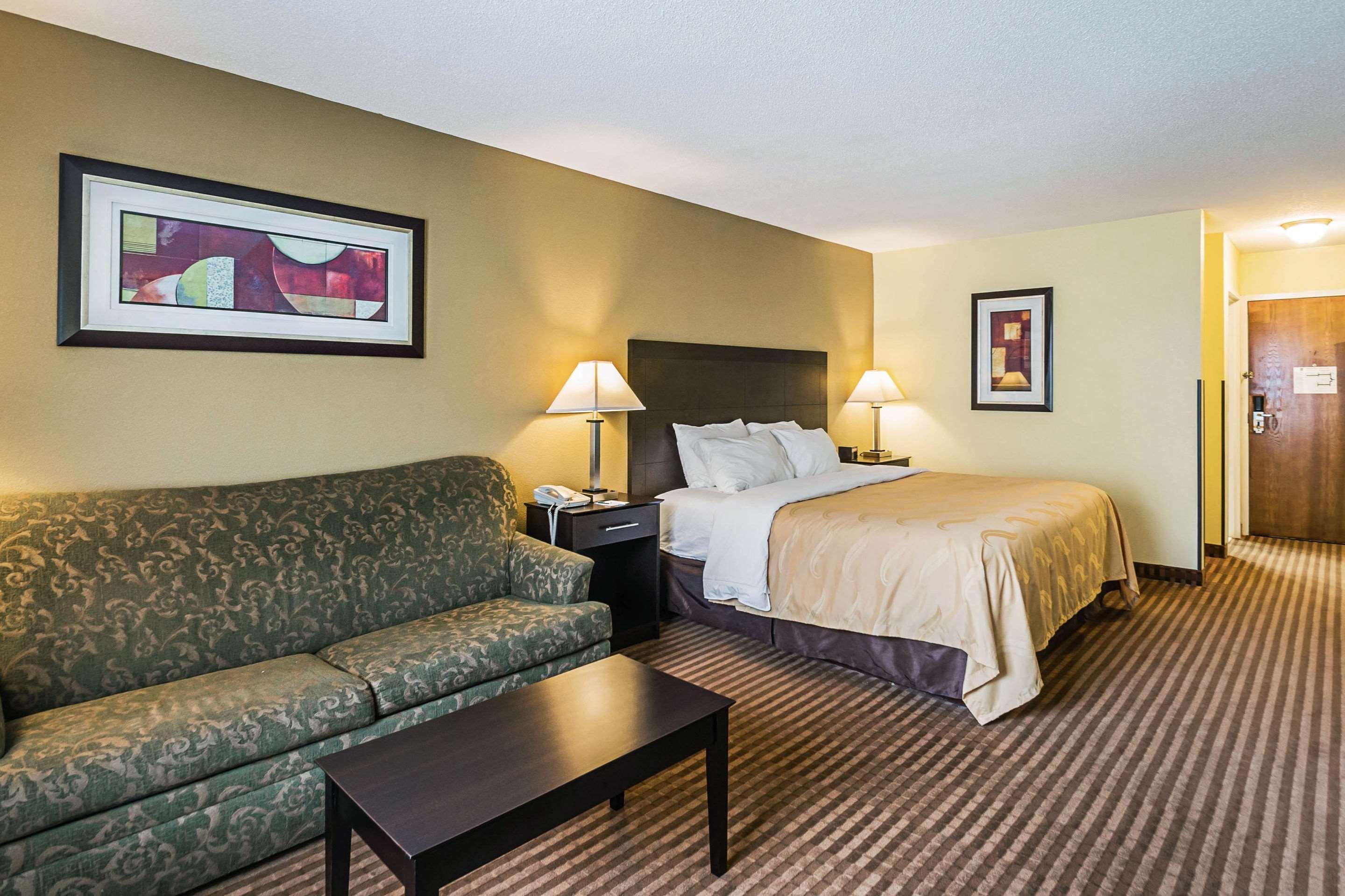 Quality Inn & Suites Frostburg-Cumberland Dış mekan fotoğraf