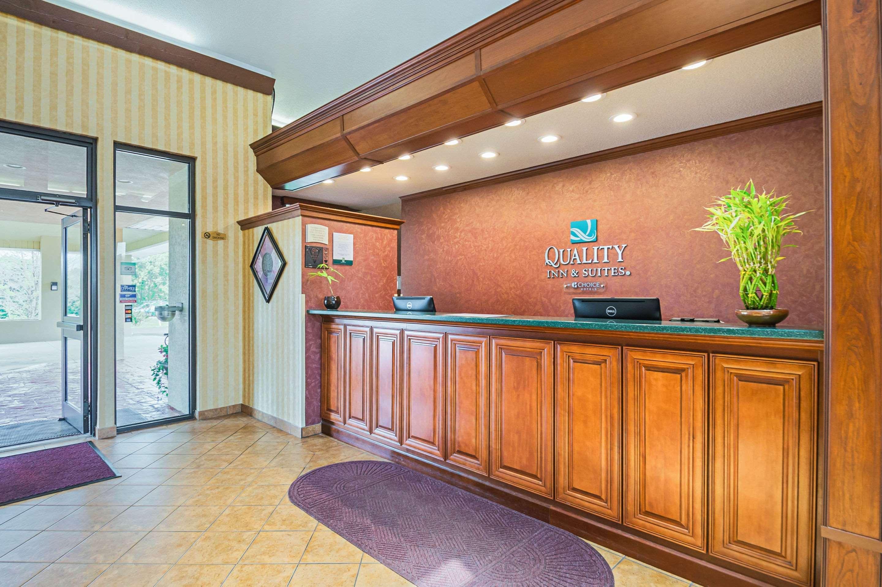 Quality Inn & Suites Frostburg-Cumberland Dış mekan fotoğraf